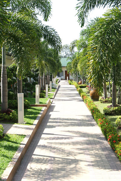 Viel Grün im Thai Garden Resort Pattaya,