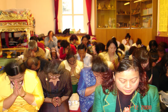 Zeremonie im Wat Buddhavihara 2008