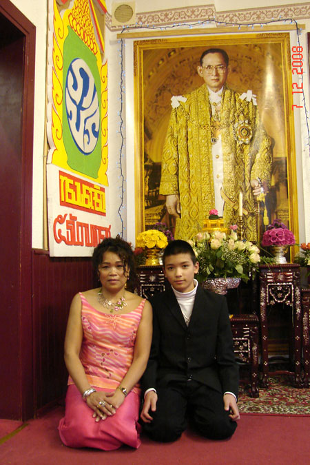 Sie ehren König Bhumibol Adulyadej 2008