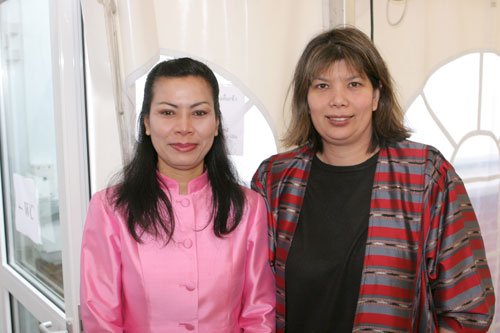 zwei Thailänderinnen 2008