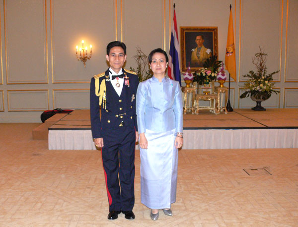 Des thailändischen Königs 82. Geburtstag in Berlin.