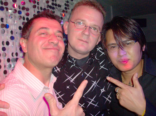 Links Moses, dann Micha und Yad.