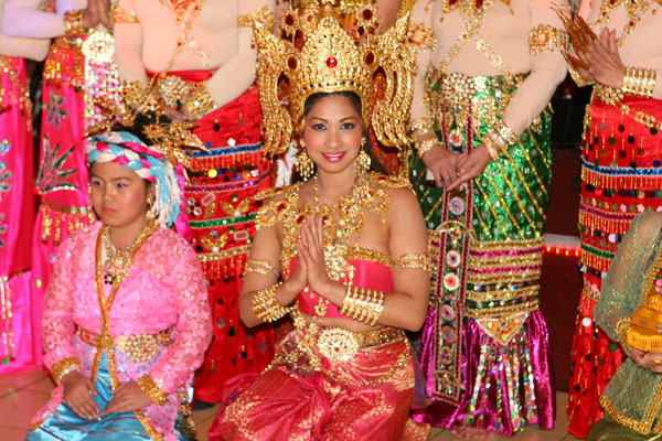 Thaitänzerin Nenn von Crystal Lotus