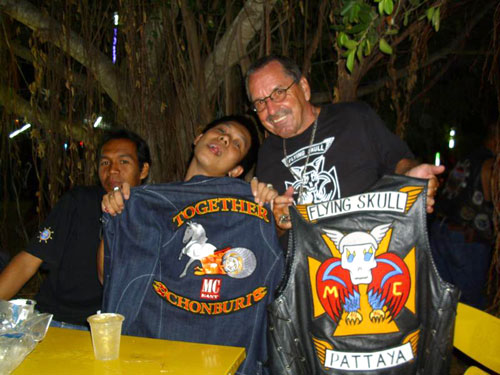 FLYING-SKULL-PATTAYA