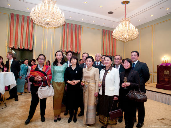 83. Geburtstag des Königs Bhumibol Adulyadej im Adlon