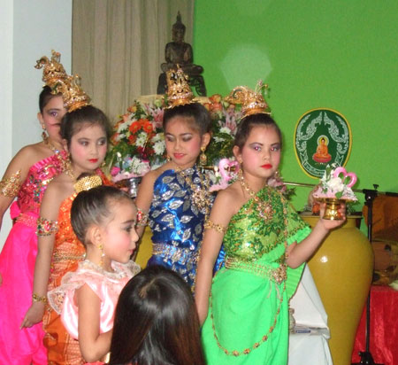 Thai Kindertanzgruppe 2008