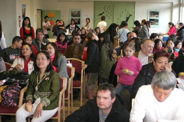 das Publikum beim Thai-Kindertag 2009