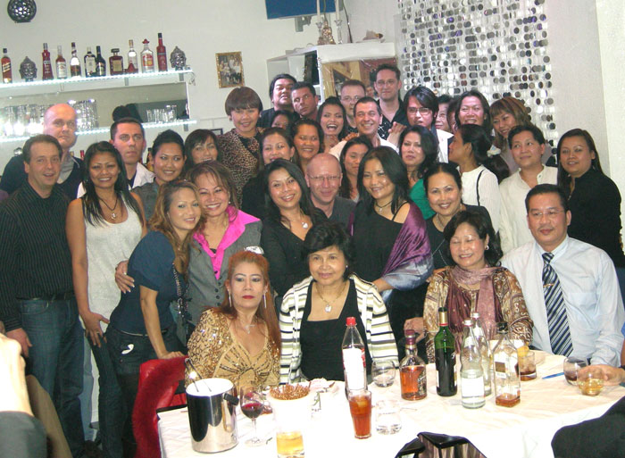 Grosses Hallo im neuen "4 Thai" in Berlin Steglitz - sie alles waren da.