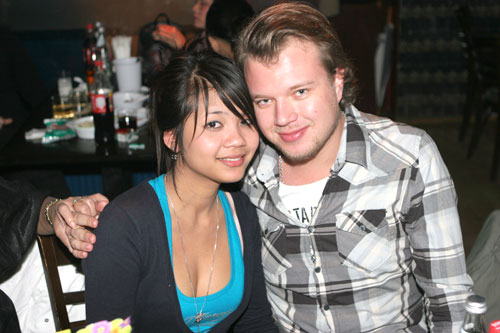 Unser Titelmädchen Bebe privat unterwegs.