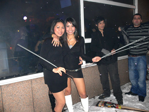 Heisse Silvester-Grüsse vor dem Butterfly.