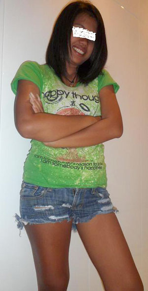 Dieses Thaimädel packte aus - exclusiv für den Berliner FARANG, muss aber unerkannt bleiben. Ist kein Fake!