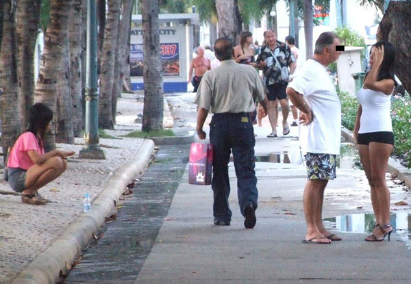 An der Beach-Road in Pattaya geht es zur Sache.