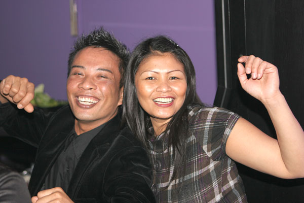 Chefin Vee von der Berliner Kantharat Thaimassage immer gut drauf.