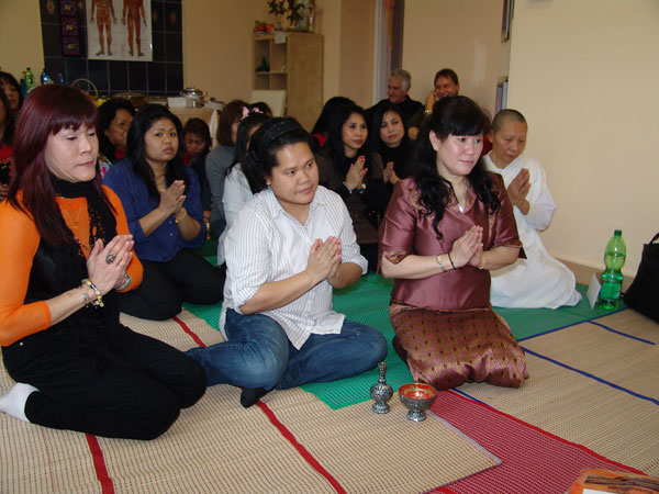 Tambun Zeremonie in der Thaimassage von Dung Ding