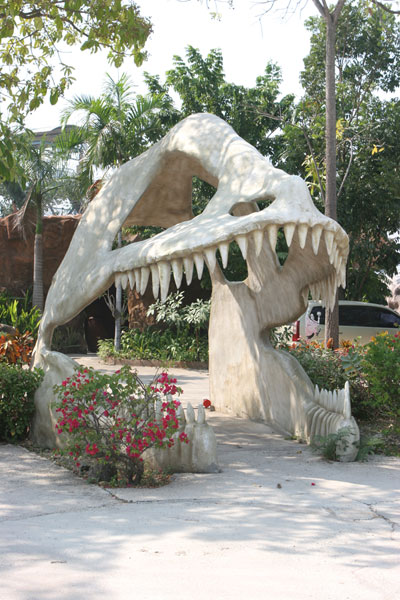 Eingang zum Dino Park