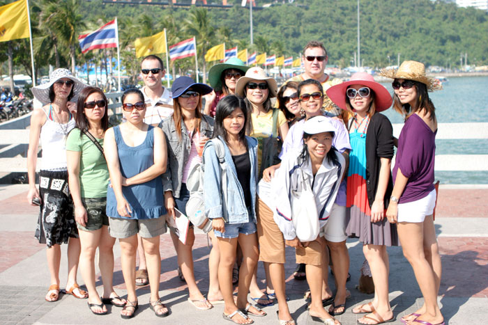 Wolfgang Payer in Pattaya geht mit der ganzen Crew auf Tour.