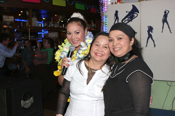 Beim Konzert von Laawan Jarnphen im Berliner Scorpion