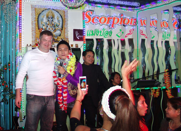 Singen und Foto machen sind eins