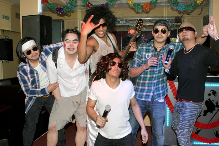 Jump mit seinen wilden Sängern im Siam Park