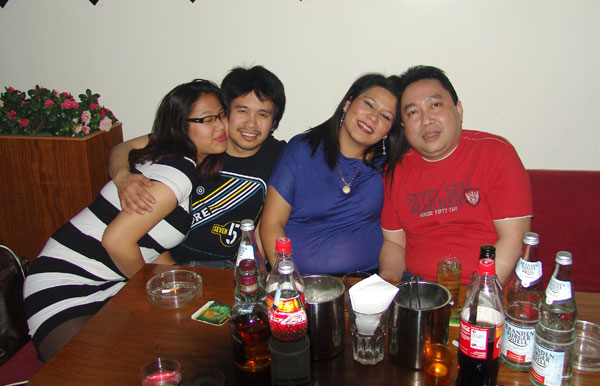 Schmusetruppe im Scorpion