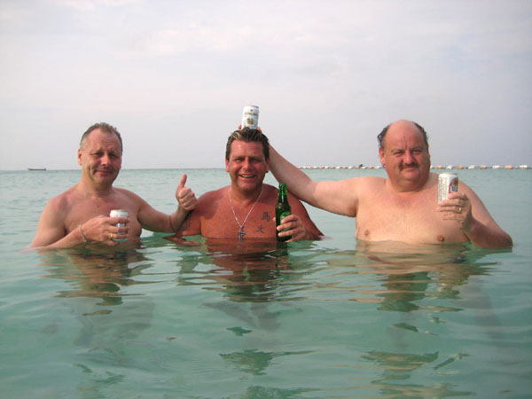 So kann man es aushalten, meinen Winny - links- und Schweine-Dieter - rechts.