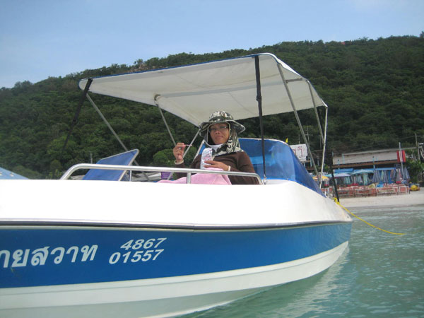 Dieters Thaifrau ist der Kapitän.