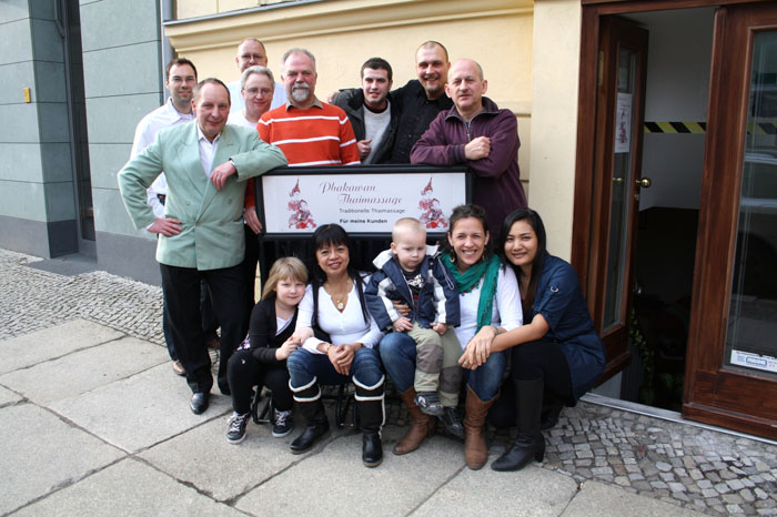Berliner Phakawan Thaimassage feiert