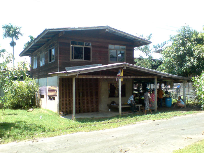 FARANG-Autor Franky Kuchenbecker baut dieses Haus in Thailand
