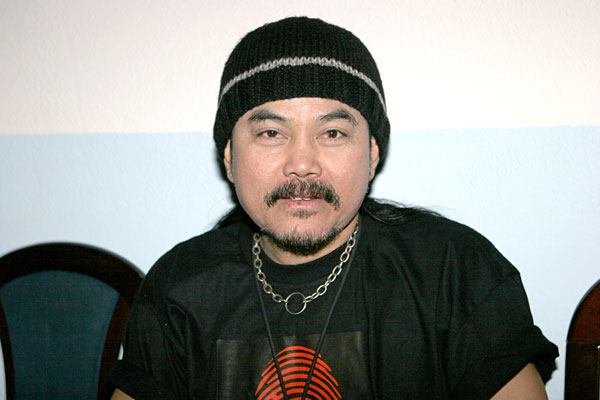 Thaisänger Nick Niranam im Butterfly 2009