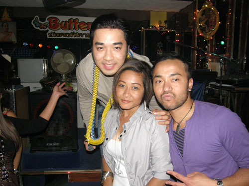 Thaisänger James im Butterfly 2009