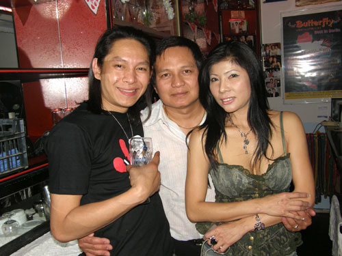 Butterfly-Chef Sombat mit Gästen 2009