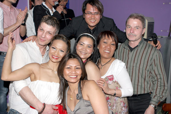 Phu mit Fan, Deng, Vee, Jimmy und Yad und...