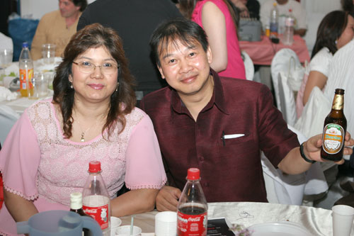 Aus Laos: Die Chefs vom Asia Shop U-Bhf Hermannstrasse