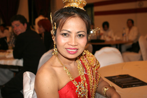 Thaitänzerin auf dem Berliner Songkranfest