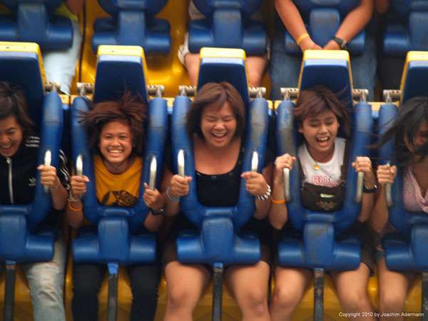 Sanuk im Fahrgeschäft in der Dream World in Bangkok