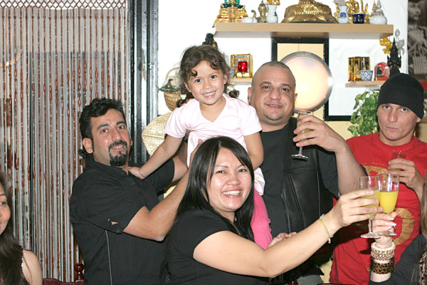 Happy Birthday für Thaifrau Tan