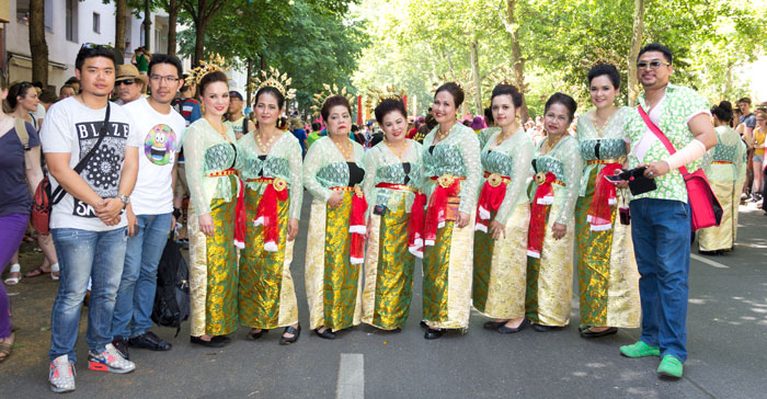 Thai-Tanzgruppe beim Karneval der Kulturen 2014