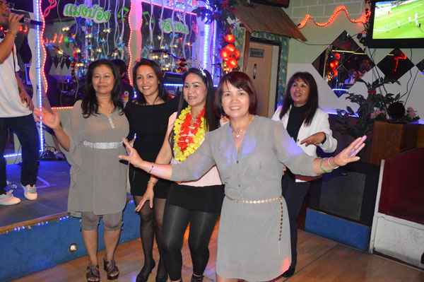 Thai feiern Happy Birthday im Berliner Scorpion