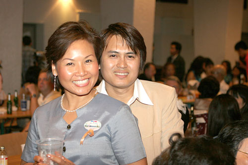 Yad mit einer hübschen Dame