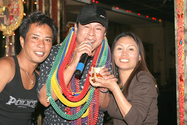 Sänger müssen nicht nur singen - drink whisky for money