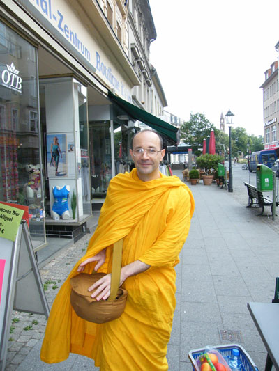Bhante Medhayo vom Dhamma Zentrum in Berlin-Spandau