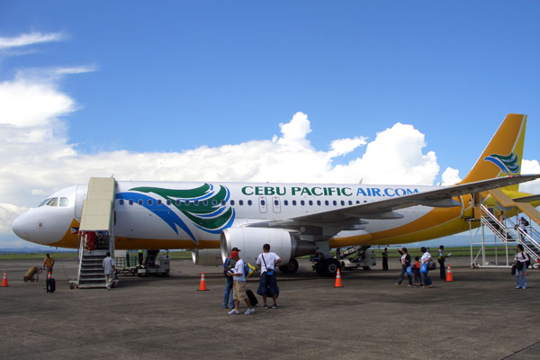 Mit diesem Flieger nach Tacloban
