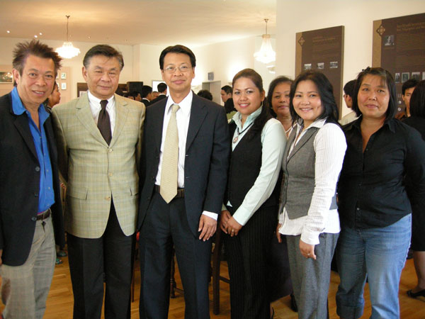 In der Thailändischen Botschaft Berlin, 2009