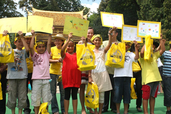 Die Gewinner des Western Union Malwettbewerbes.