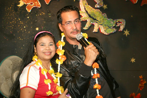 auf der Bühne mit Song 2008