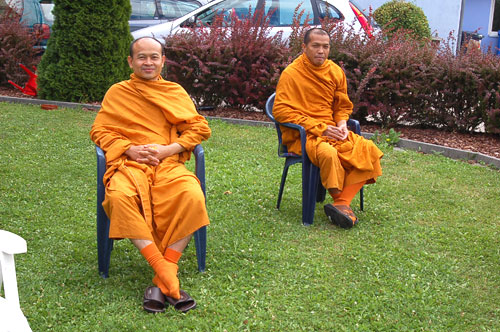 ganz entspannte Thai-Mönche 2008