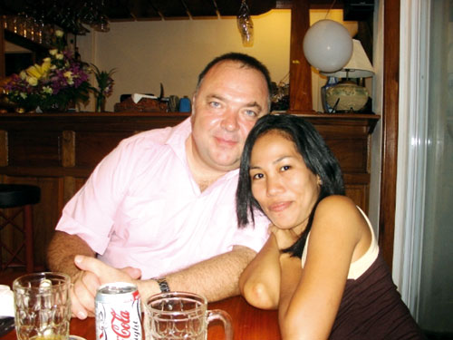 Micha Weber mit seiner Thai-Frau 2008