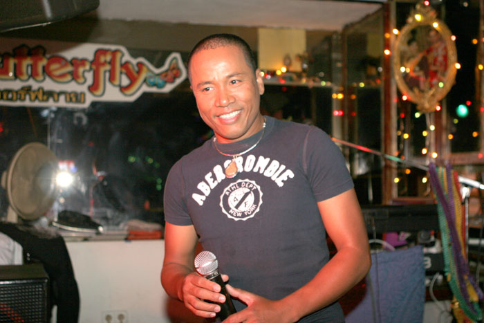 Mike Piromporn bei seinem Konzert im Berliner Butterfly 2009