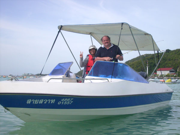 Normalerweise verdient Dieter sein Geld mit Schweinefleisch. Hier geht er mal auf Fische.