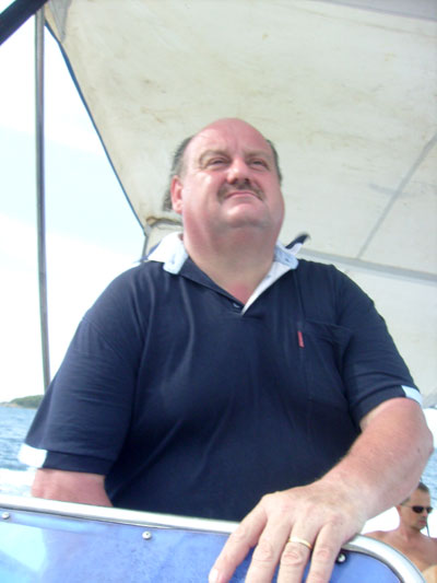 Schweine-Dieter als Freizeit-Kapitän.